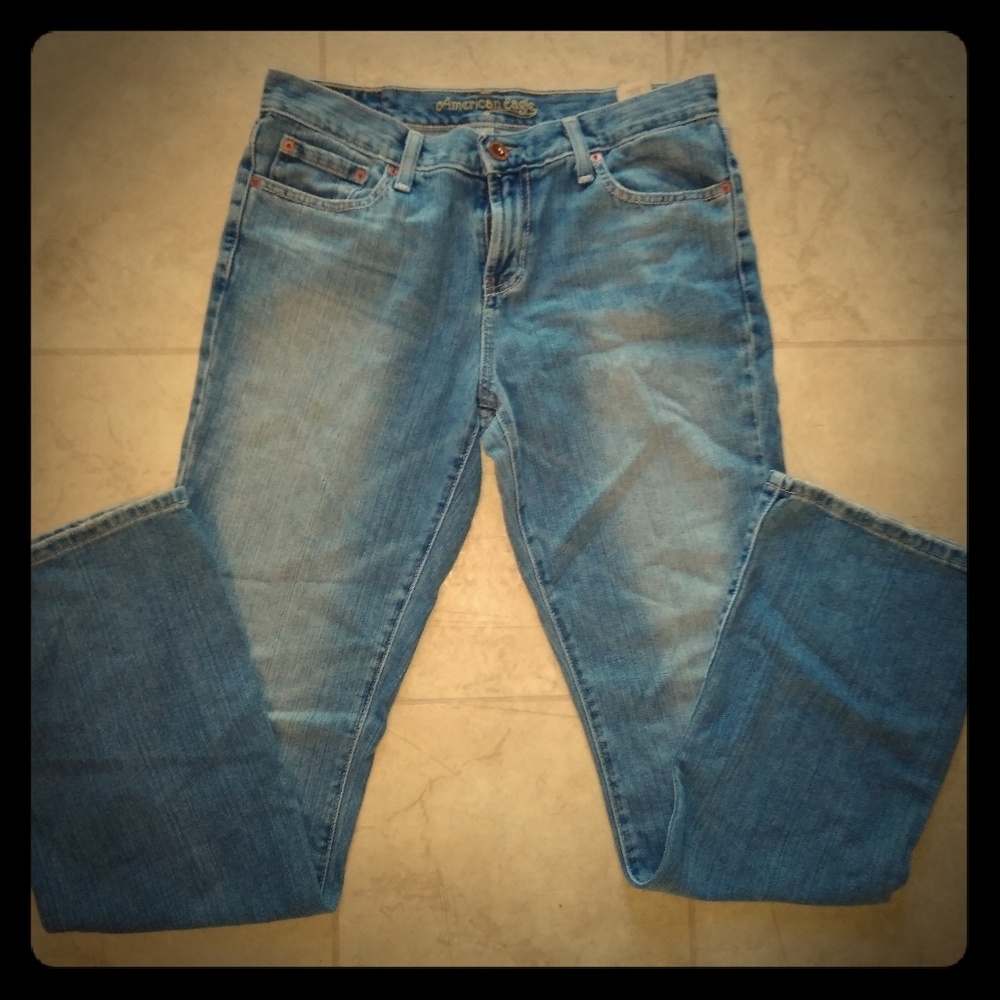 8 long American Eagle flare jeans EXCELLENT COND!